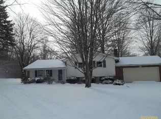 2362 Williams Dr, Cortland, OH 44410