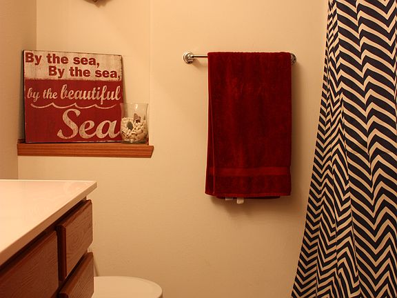 2nd floor Bath