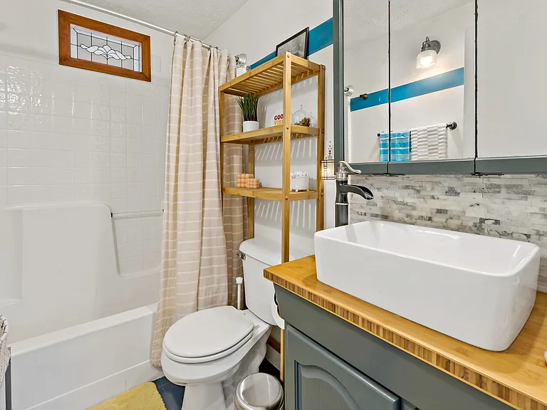 Bathroom renovated in winter 2019