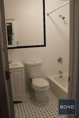 Rented by Bond New York | media 33