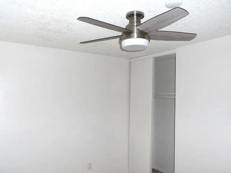 6633 Stonepine Ln — Photo 15