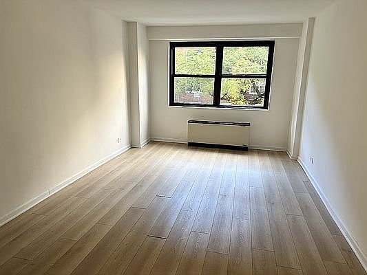1st image of 305 E 86th St #2SE