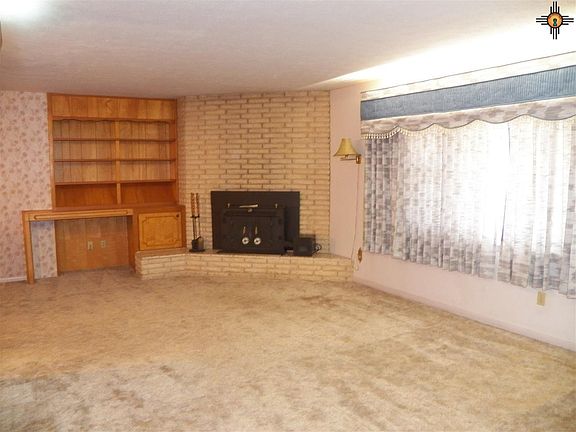 2nd image of 1409 Eastridge Dr