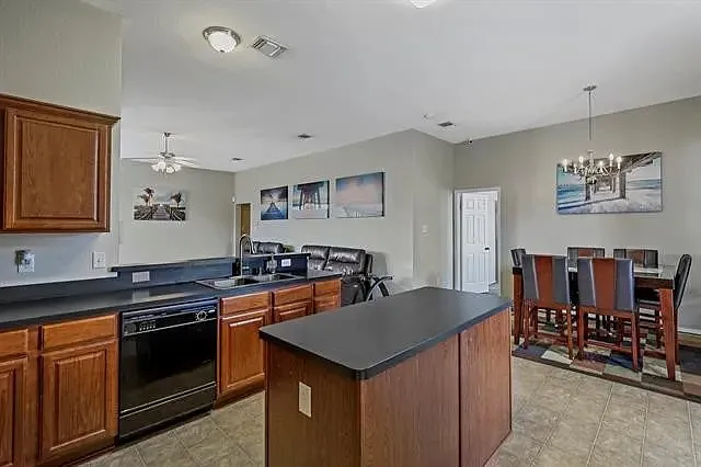 6911 Misty Meadow Ln — Photo 4