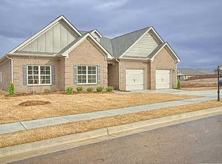 312 Lady Hawk Ln SW, Huntsville, AL 35824