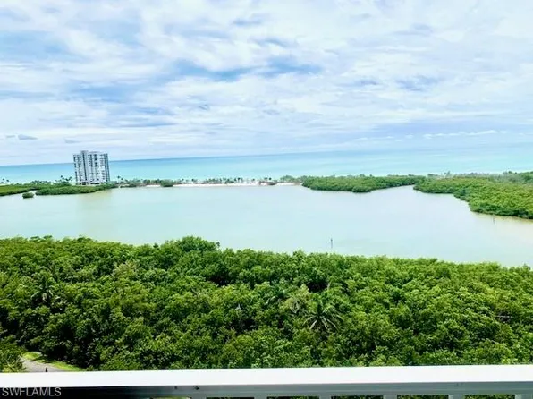 5550 Heron Point Dr, Naples, FL