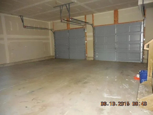 4 Round Table Rd — Photo 25