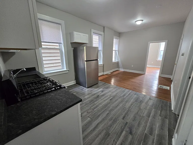37 William St #1A — Photo 2