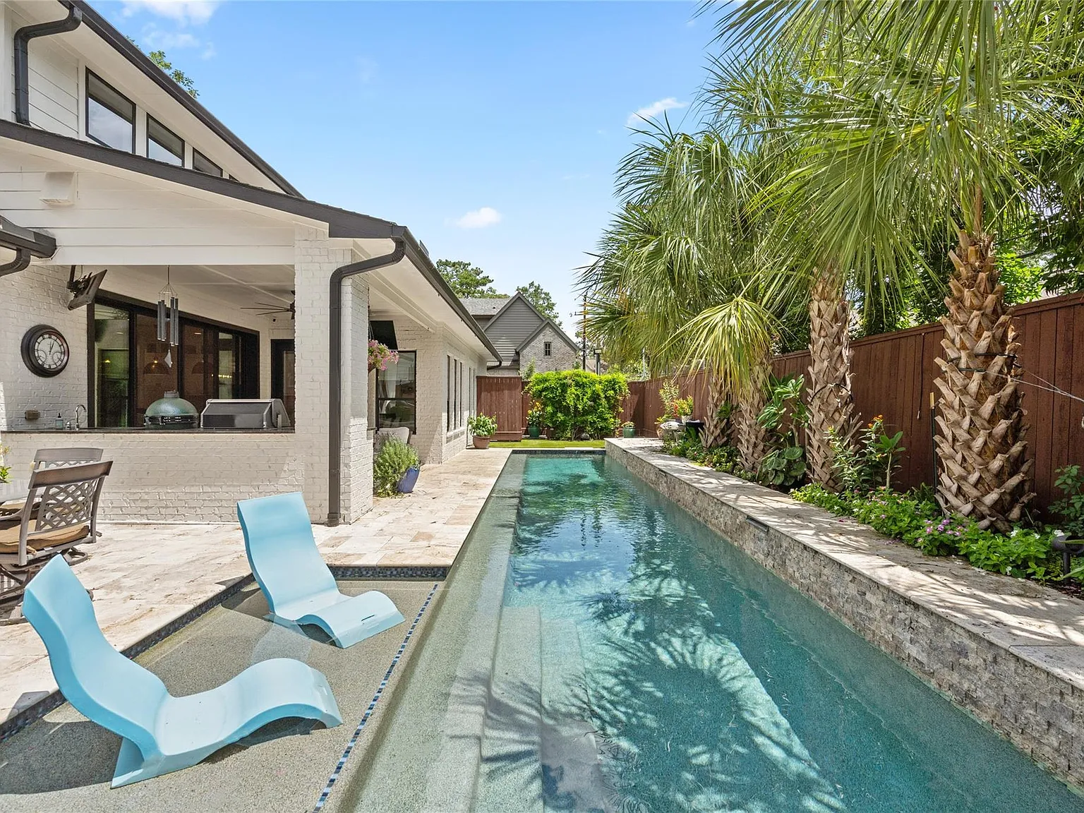 6 bed, 6.5 bath, 4458 sqft, $13,500 — Photo 2