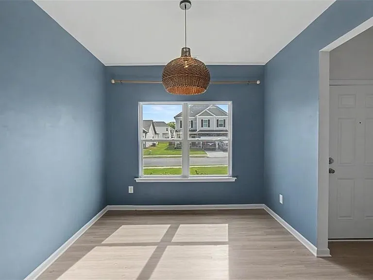 514 Denton Dr — Photo 27