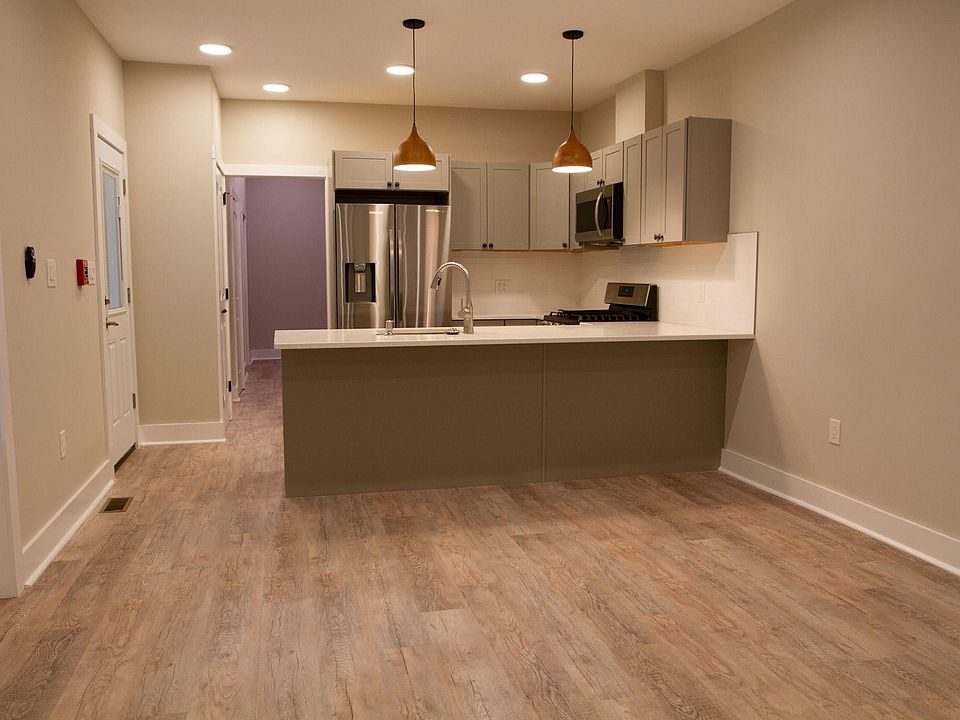 LR - Kitchen