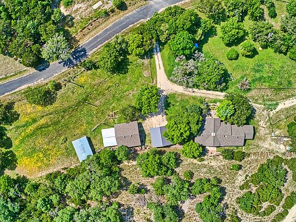 4th image of 110 Twin Springs Dr