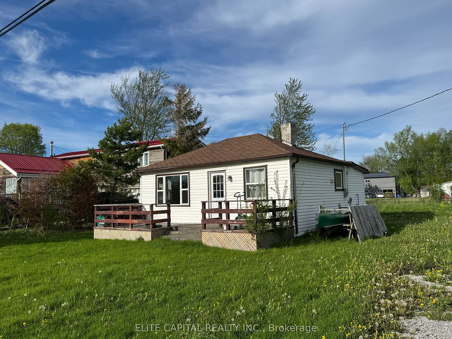 3 bed, $2,000 — Photo 2