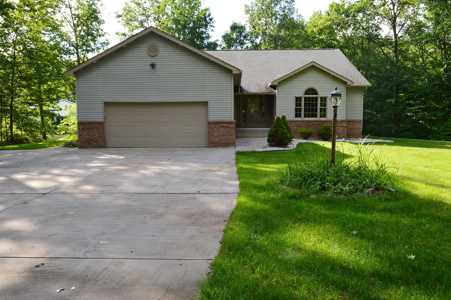 219 Wagon Wheel Ct photo 1