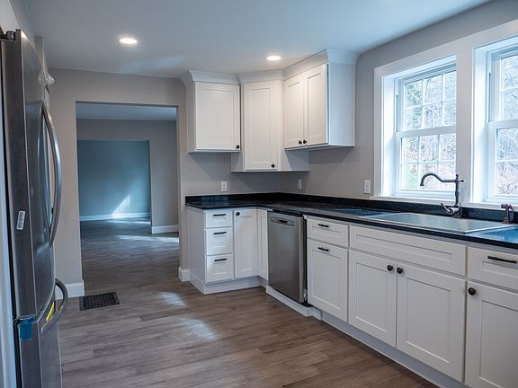 Kitchen view to Ethan Allen