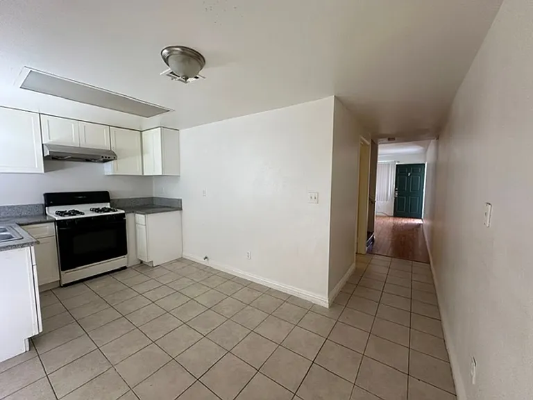 1552 Prospect Ave — Photo 10