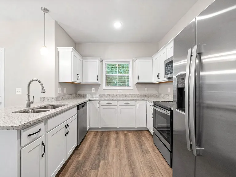 945 Cumberland Dr — Photo 10