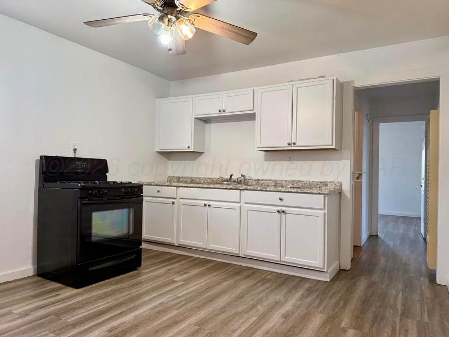 2 bed, 840 sqft, $800 — Photo 3