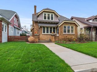 2367 N 46th St, Milwaukee, WI 53210