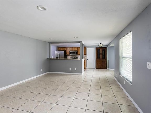 4th image of 10410 N Hamner Ave