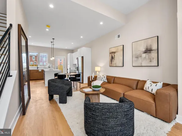 903 Emily St, Philadelphia, PA 19148