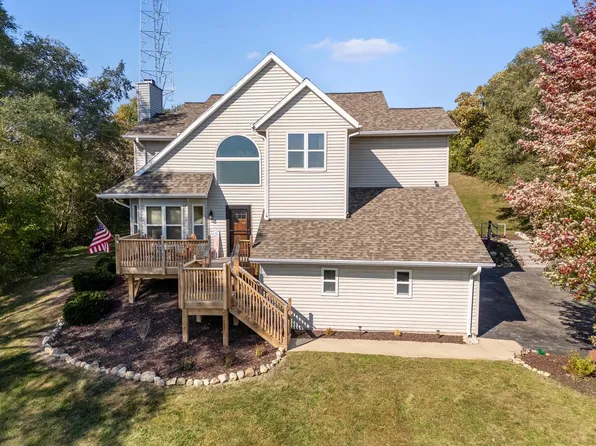 S71W32808 Tower Hill DRIVE, Mukwonago, WI 53149
