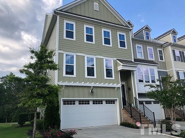 1st image of 708 Edgewater Ridge Ct