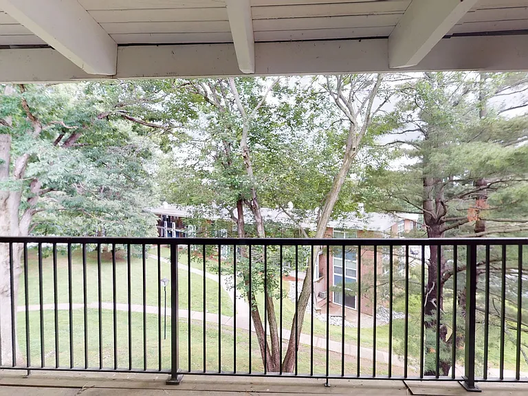 The Commons at Windsor Gardens — Photo 88