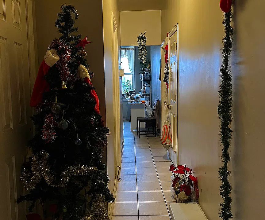 1st image of 4213 8th Ave