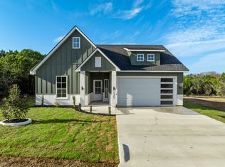 125 Hill Shadow Ln, Whitney, TX 76692