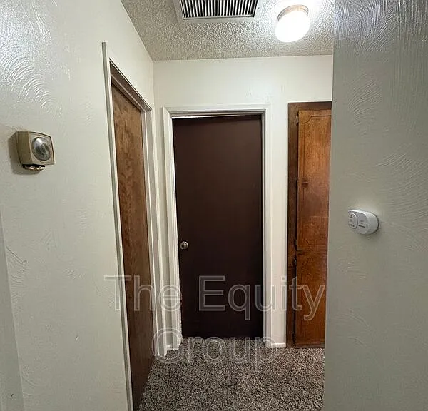 3924 W Hillsdale Ct — Photo 6