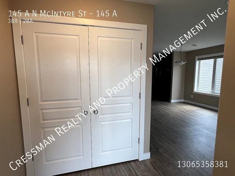 145 McIntyre St N #A — Photo 9
