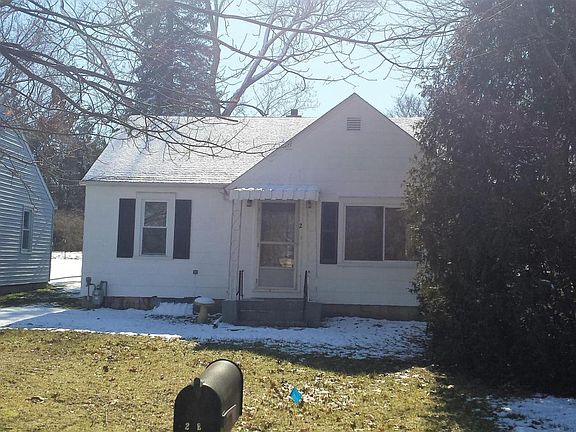 3rd image of 2 E Lynwood Blvd