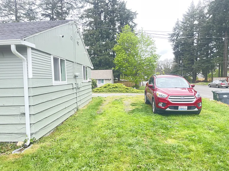 8824 Custer Rd SW — Photo 2