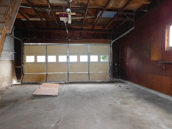 5th image of 313 Shillelagh Ln