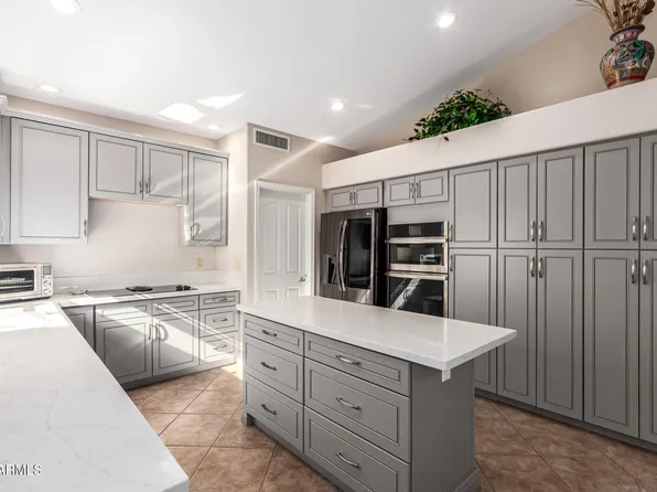 24505 S ONTARIO Drive, Sun Lakes, AZ 85248