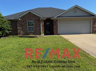 26 Peachtree Ln, Ward, AR 72176