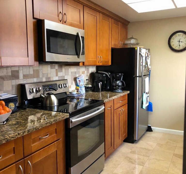 1st image of 6089 Montgomery Ct