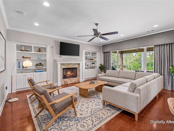 3rd image of 1484 Le Chesnay Dr
