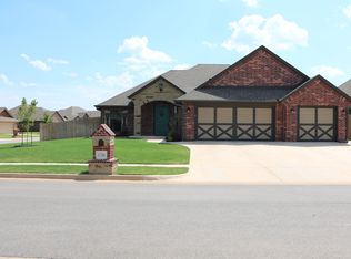 11700 SW 22nd Ter, Yukon, OK 73099