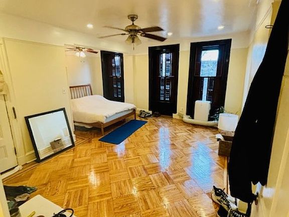 2nd image of 420 Hancock St APT 3