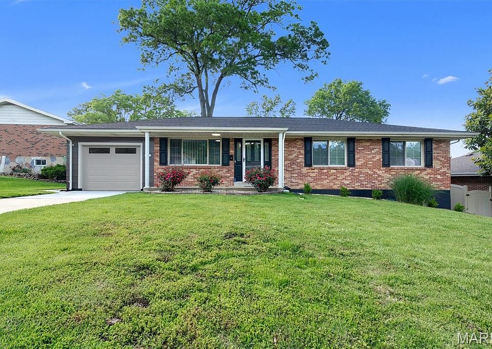 1st image of 2261 Eleanor Kay Dr