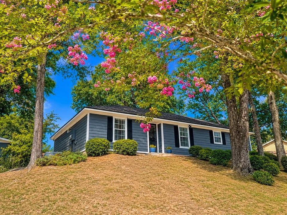 1st image of 1704 Princeton Woods Dr W