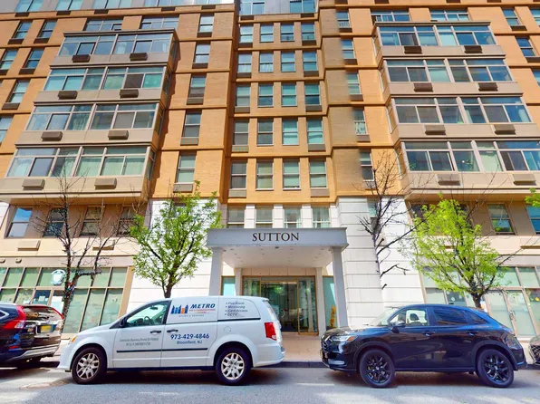 10 Regent St APT 611, Jersey City, NJ 07302