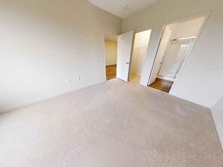 835 Chelton Rd — Photo 32