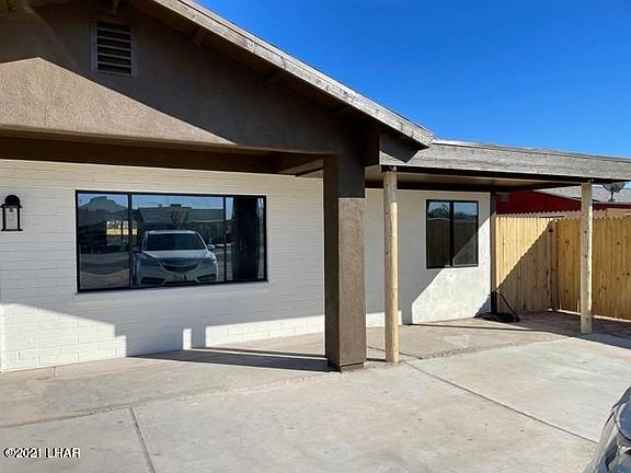 4th image of 1301 S Quartz Ave