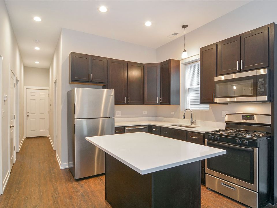 03_1922NRockwell_608_5_Kitchen_HiRes