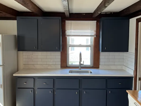 41 High St #6, Amesbury, MA 01913