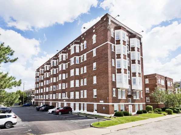 230 E 9th St APT 512, Indianapolis, IN 46204