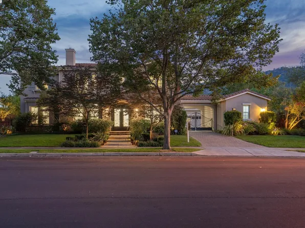 1134 Laguna Creek Ln, Pleasanton, CA 94566